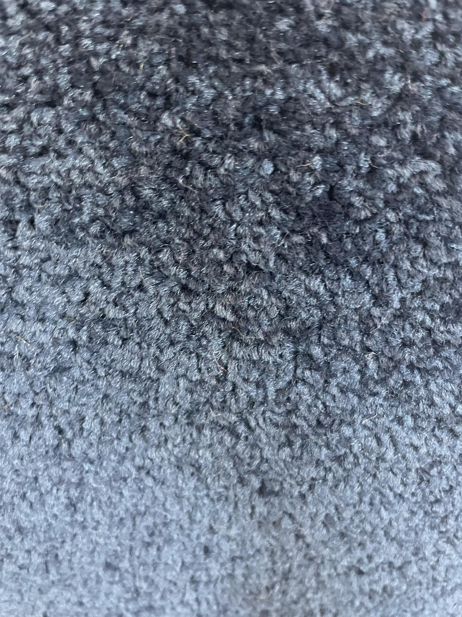 NAVY-CARPET